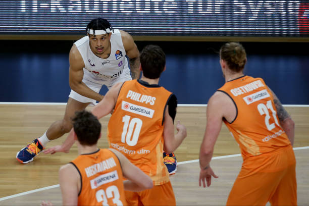 曼联若能在 曼联若能在