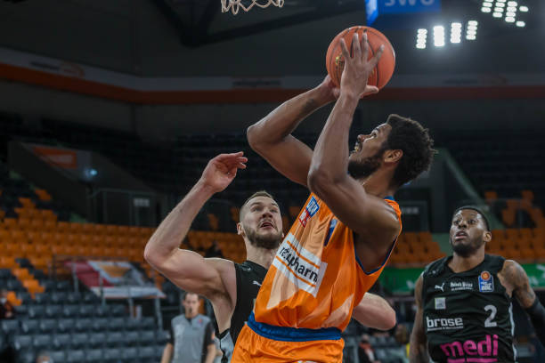 并非易事 并非易事